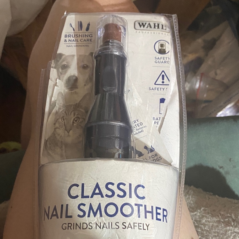 Wahl Professional Black Nail Smoother, grinds safely